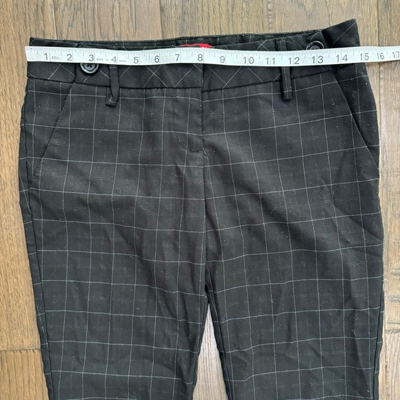 Guess Jeans Cropped Pants - Picture 8 of 9